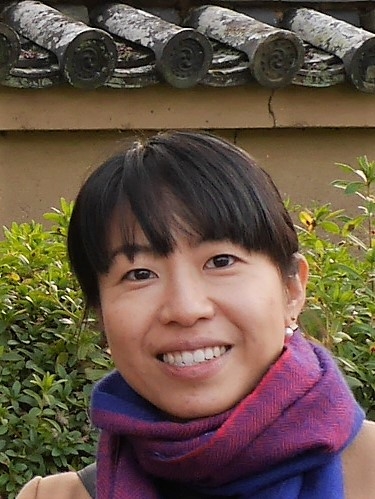 講師 久世 明香