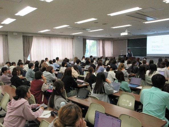 麻布大学獣医保健看護学科１年次対象「キャリアデザイン基礎」