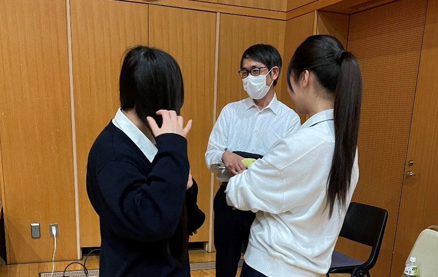 菊水教授が神奈川学園高等学校で講義