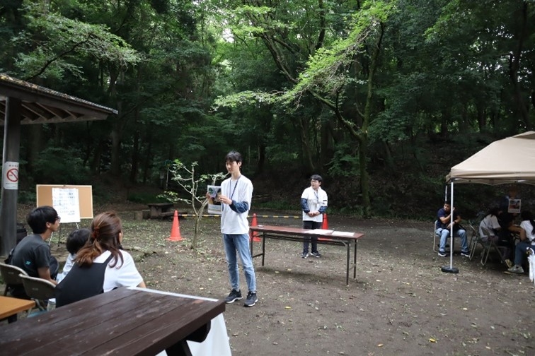 麻布大学環境科学科の学生が道保川公園の環境学習イベントに協力
