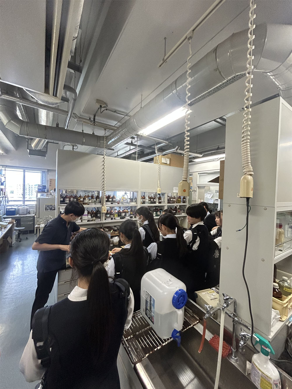 北豊島高等学校１年生の生徒さんが麻布大学に来学