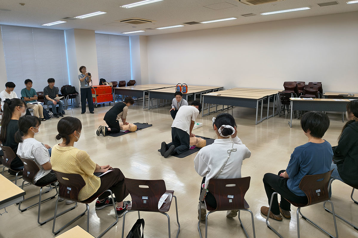 麻布大学生命・環境科学部AED講習会