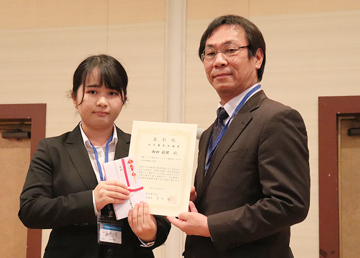 麻布大学環境保健科学専攻の学生が日本脂質栄養学会にて若手優秀演題賞を受賞