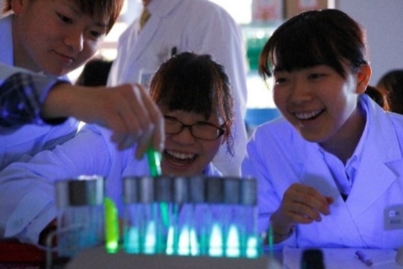 生命・環境科学部環境科学科で新しい科学領域「未来共生科学」を展開